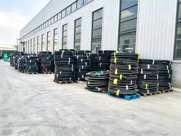 Jak wybrać odpowiedni wąż gumowy wzmocniony tkaniną? Wytyczne dotyczące wyboru firmy Hebei Zhehan Rubber & Plastic Products Co., Ltd.